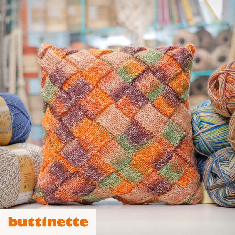 Strickanleitung – Kissenhülle aus Woll Butt Socke 8-fach Fabbiolle
